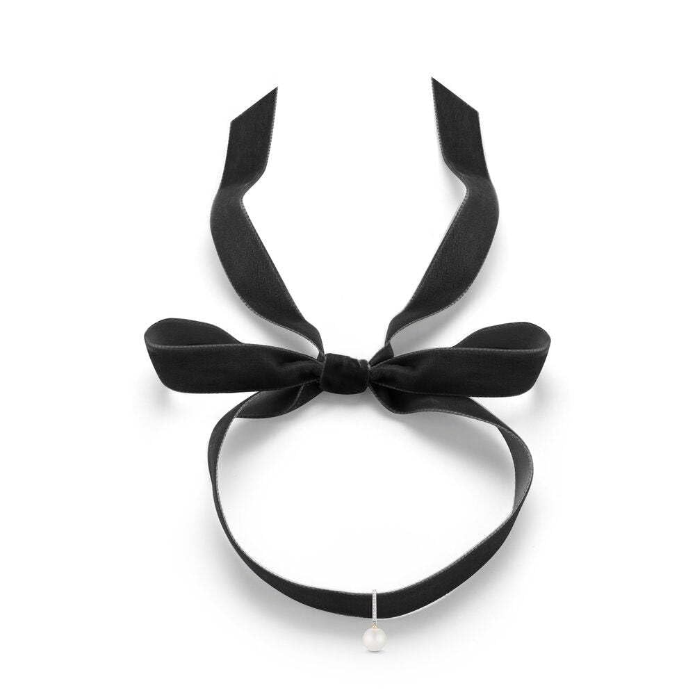 Velvet Pearl Choker: Black