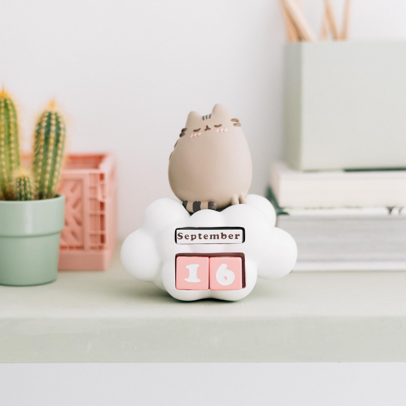 Official Pusheen Calendar | Pusheen Merchandising | Pusheen Gifts | Pusheen Figure | Kawaii Stuff | Pusheen Plush: Official Pusheen Calendar | Pusheen Merchandising | Pusheen Gifts | Pusheen Figure | Kawaii Stuff | Pusheen Plush