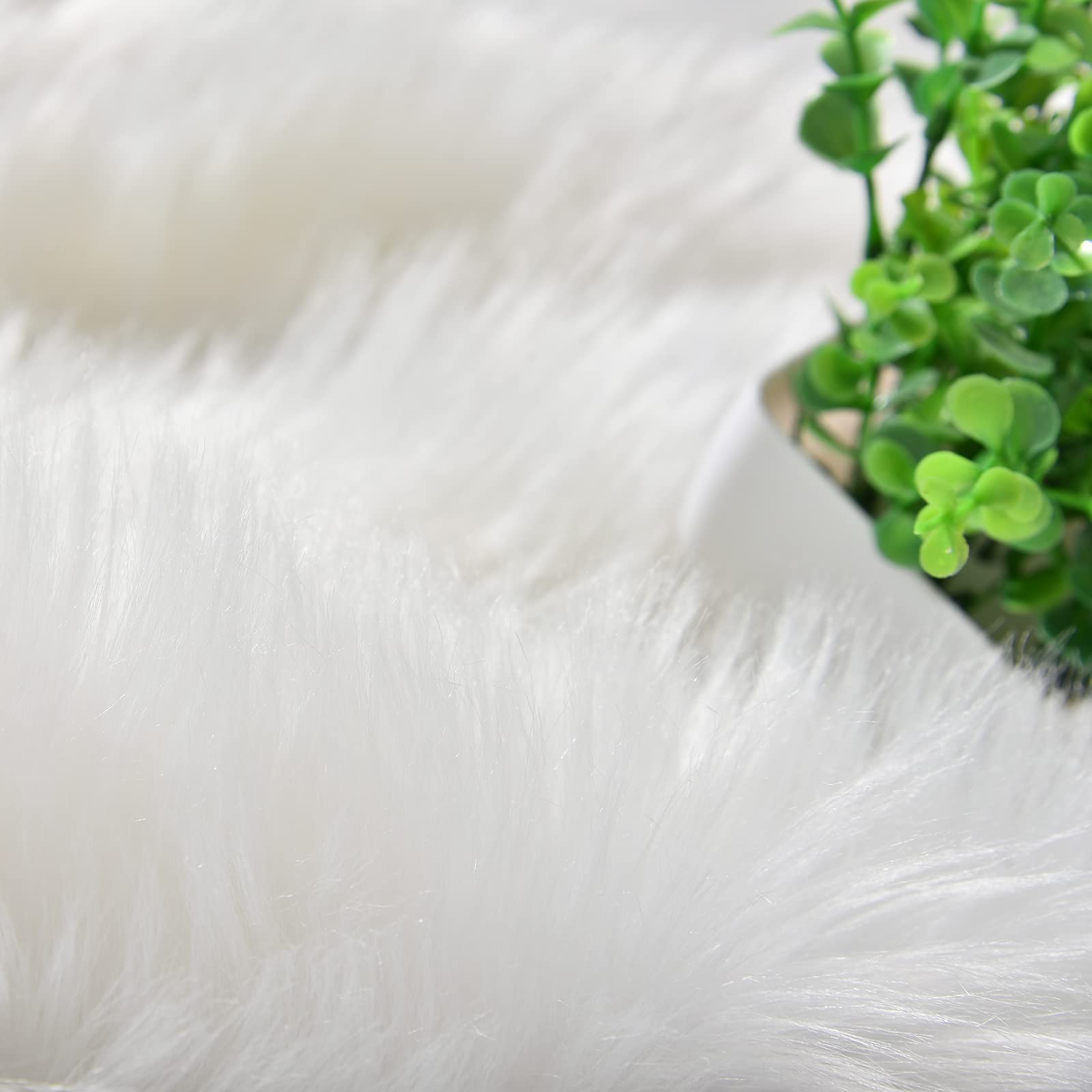 Goolela Black Fluffy Faux Fur Rug 2x3 Black Fuzzy Furry Sheepskin Rug Small Carpet for Bedroom Dorm Bathroom Washable Rectangle: 2' x 3' (Rectangular) White