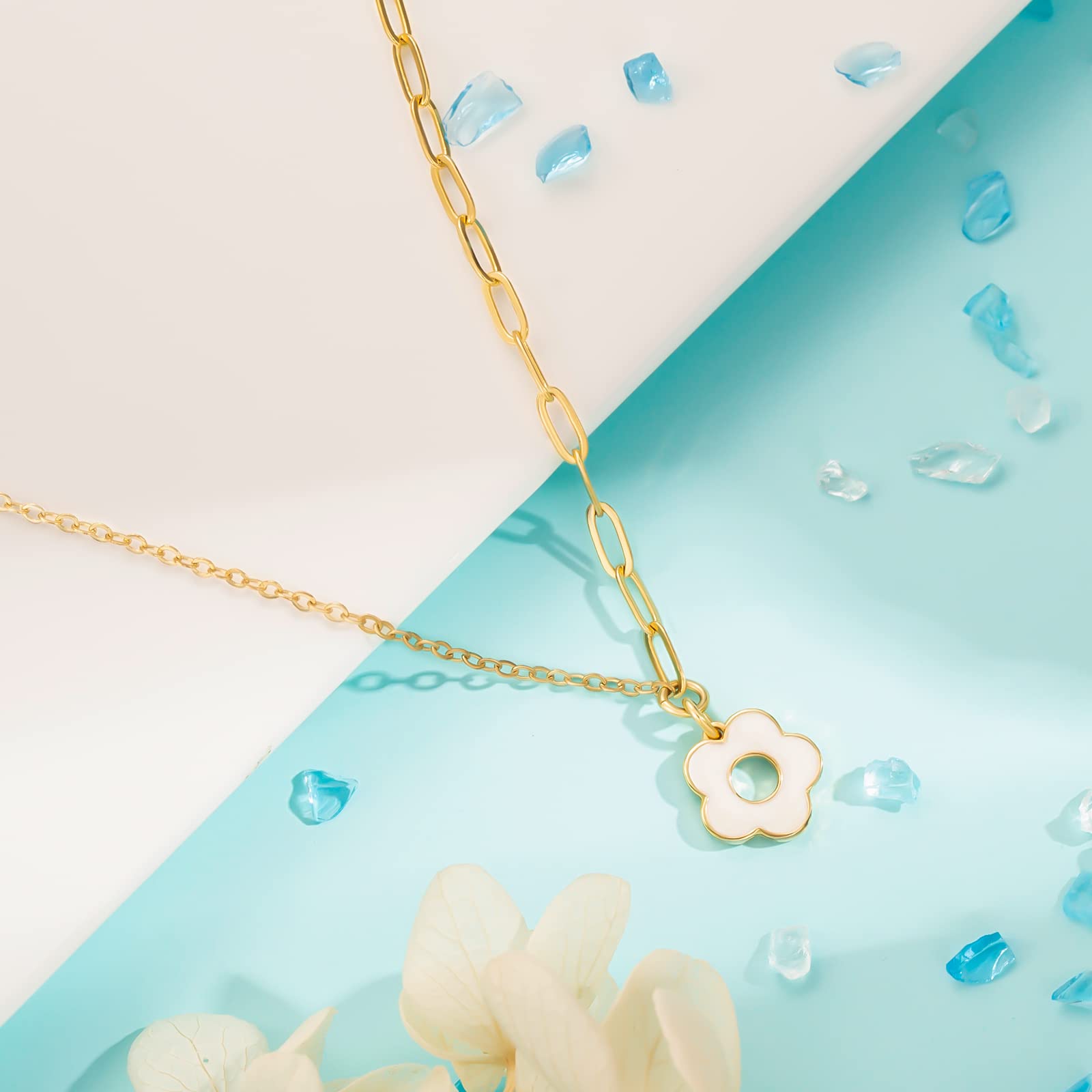 LANE WOODS Paperclip Necklace Pendant: 14K Gold Plated Dainty Link Chain Jewelry for Women: LANE WOODS Paperclip Necklace Pendant: 14K Gold Plated Dainty Link Chain Jewelry for Women