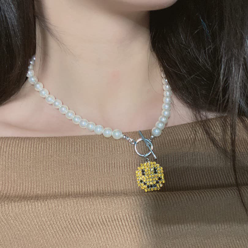 LecAit Pearl Necklaces for women Smiley Face Pearl Necklaces Face Pendant Necklace for Women Y2k Fashion Cute Smiley Toggle Pearls Necklace: LecAit Pearl Necklaces for women Smiley Face Pearl Necklaces Face Pendant Necklace for Women Y2k Fashion Cute Smiley Toggle Pearls Necklace
