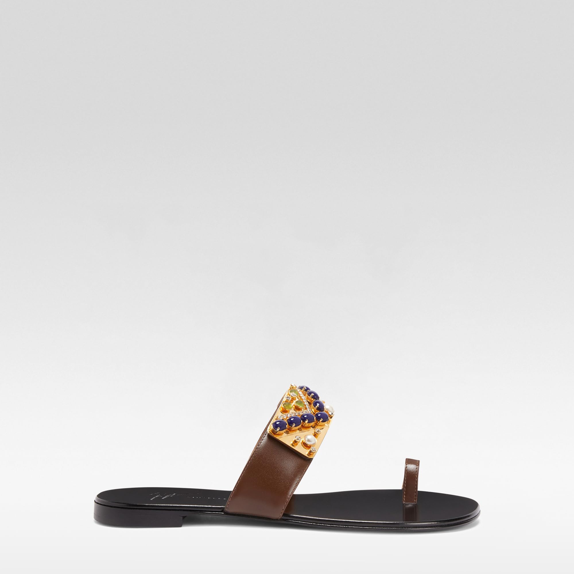 Giuseppe Zanotti, Nefertiti Flat