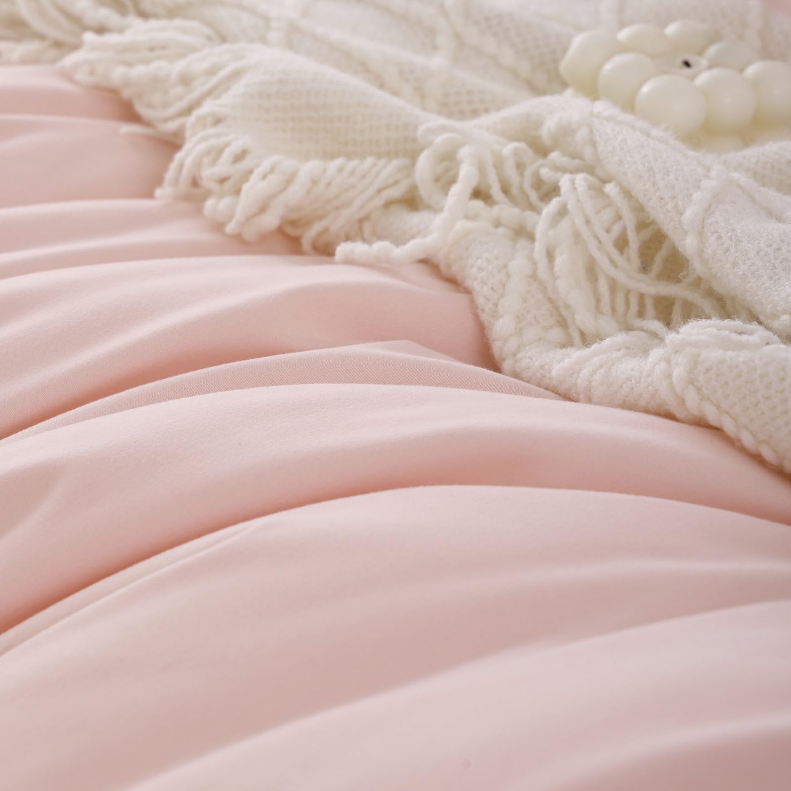 ROSGONIA Queen Comforter Set Oatmeal, 3pcs(1 Boho Oatmeal Comforter & 2 Pillowcases) All Season Soft Bedding Lightweight Bedspread Blanket Quilt: Queen Comforter 90"x90" Blush