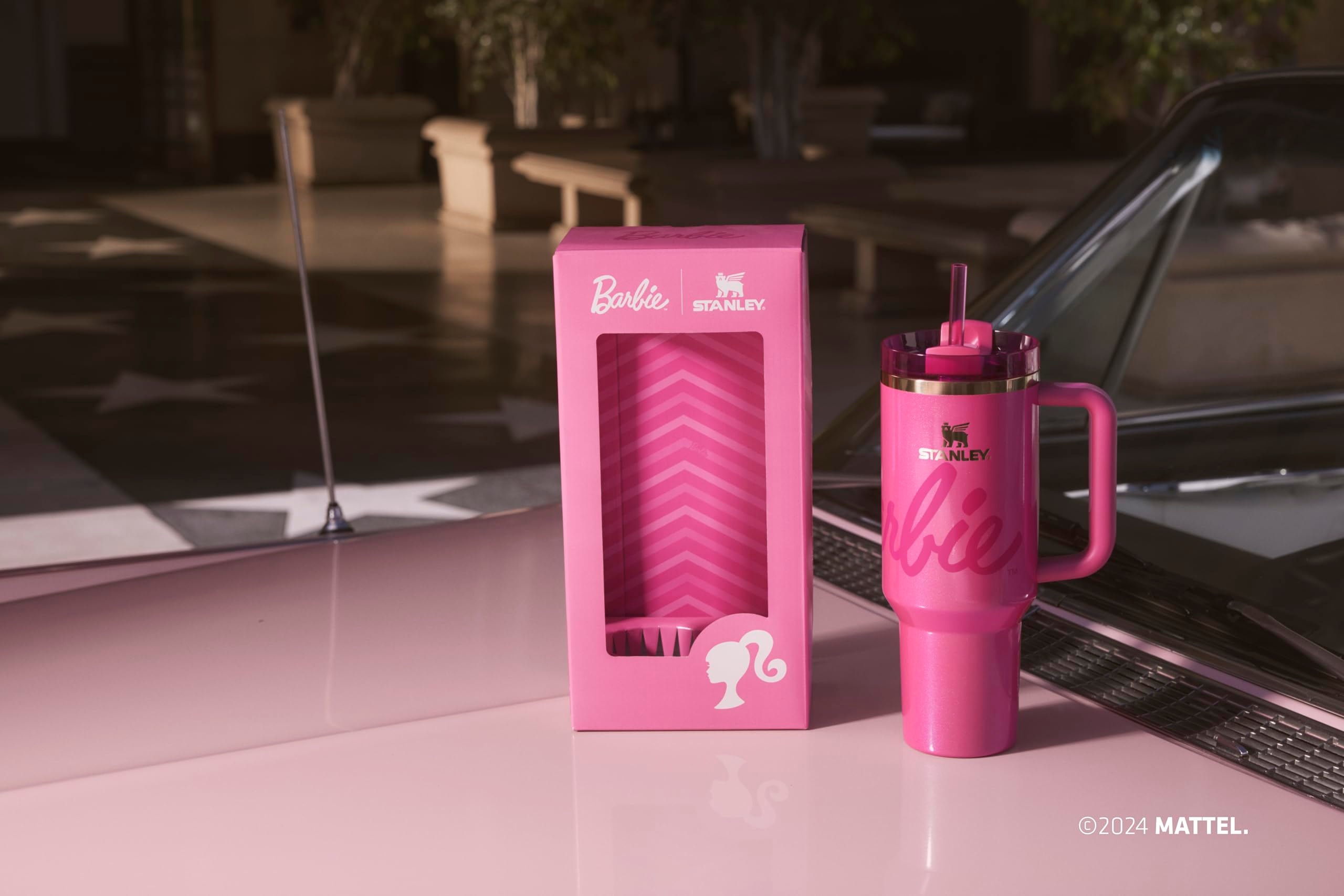 Stanley x Barbie™ ’70s Superstar Quencher 40 Oz - Image 9