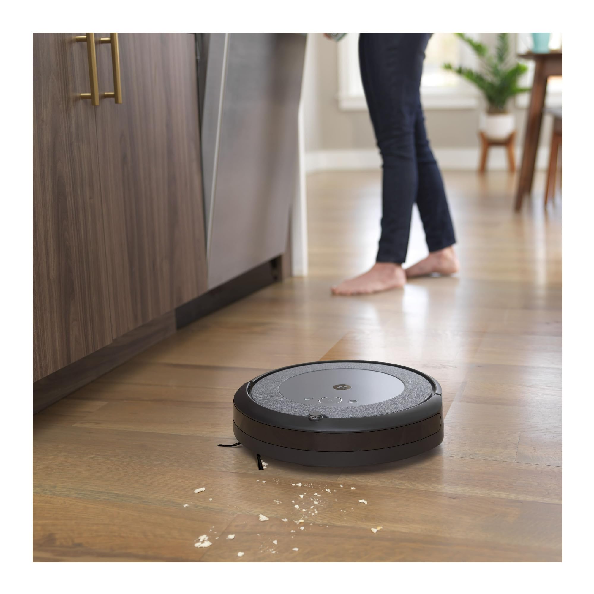 iRobot  Self-Emptying Robot Vacuum and Mop, Clean by Room with Smart Mapping, Empties Itself for Up to 60 Days, Works with Alexa, Personalized Cleaning OS: Roomba Combo i5+