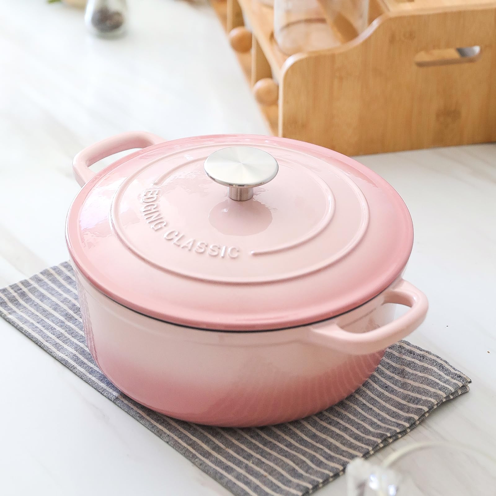 EDGING CASTING Enameled Cast Iron Covered 5.5 Quart Dutch Oven with Dual Handle, Dutch Ovens with Lid for Bread Baking, Pink: 5.5QT Pink