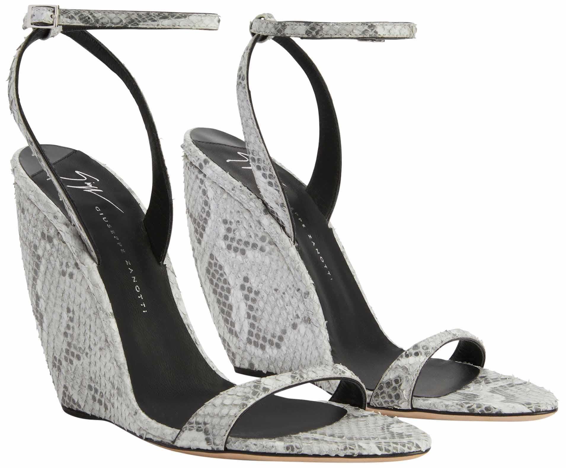 Ginnyfer Wedge: 7 Black