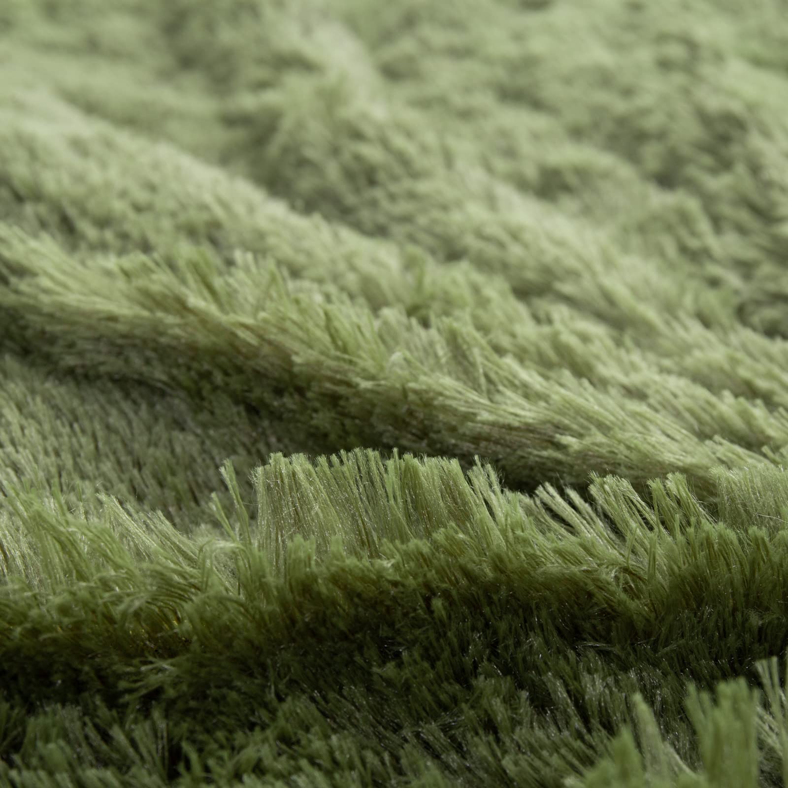 YUSOKI Olive Green Faux Fur Throw Blanket,2 Layers,50" x 60" Cozy Plush Fluffy Blanket Furry Fuzzy Warm Cute Shaggy Blanket for Fall Bed Living Room Décor Baby Women Pet: Queen90" x 90" Olive Green