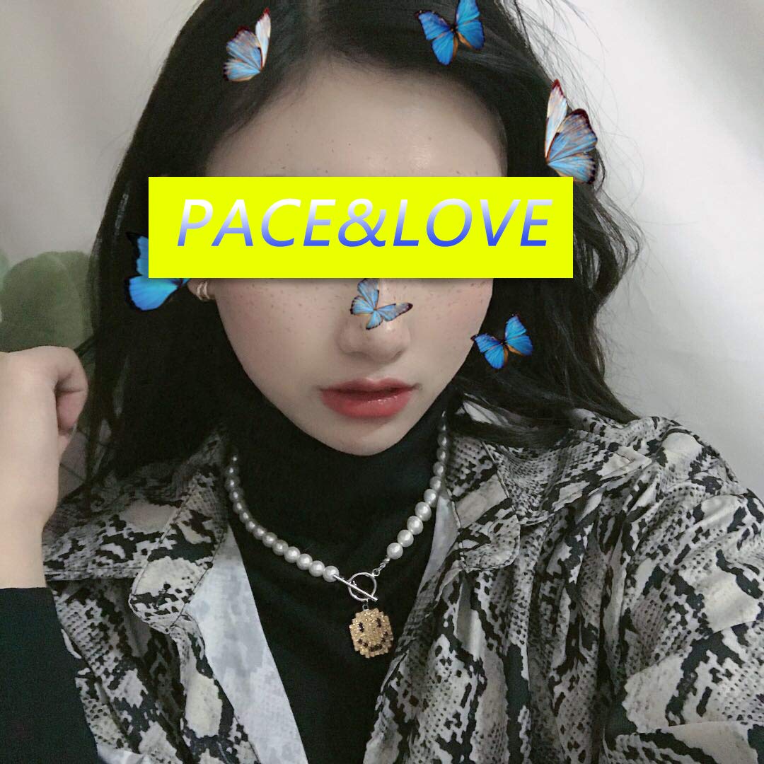 LecAit Pearl Necklaces for women Smiley Face Pearl Necklaces Face Pendant Necklace for Women Y2k Fashion Cute Smiley Toggle Pearls Necklace: LecAit Pearl Necklaces for women Smiley Face Pearl Necklaces Face Pendant Necklace for Women Y2k Fashion Cute Smiley Toggle Pearls Necklace