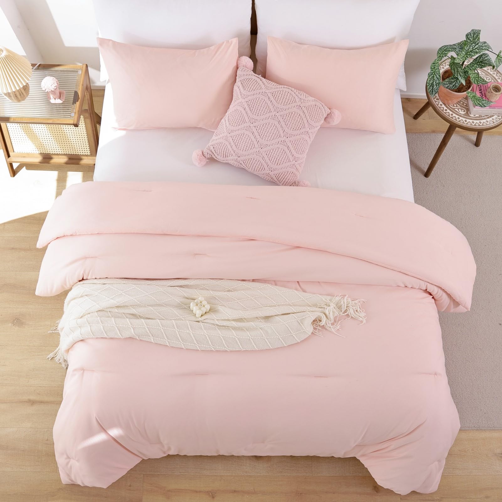 ROSGONIA Queen Comforter Set Oatmeal, 3pcs(1 Boho Oatmeal Comforter & 2 Pillowcases) All Season Soft Bedding Lightweight Bedspread Blanket Quilt: Queen Comforter 90"x90" Blush