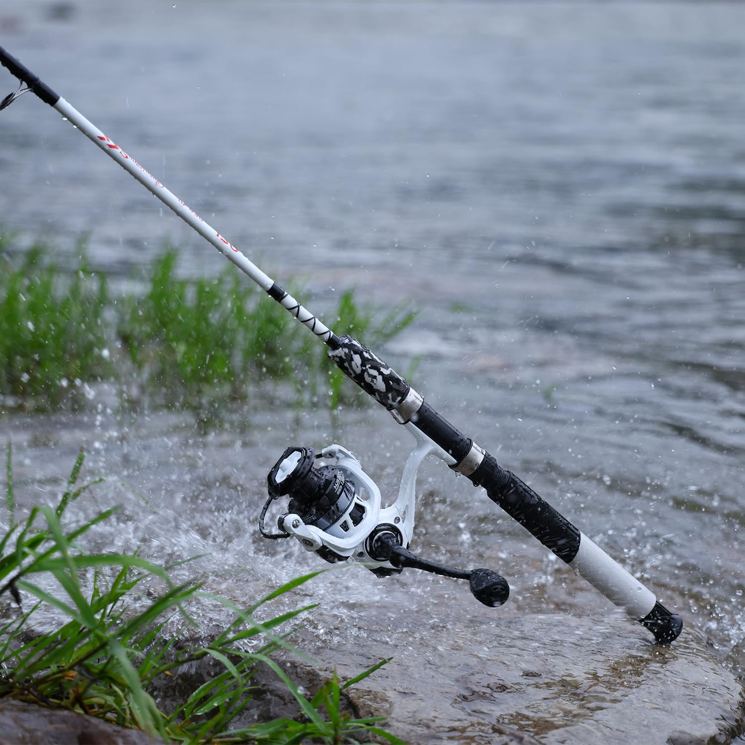 Sougayilang Spinning Reel and 2-Piece Fishing Rod Combo, Durable Graphite & Fiberglass Rod, Split-Grip Cork Handle,Right/Left Handle Position: White 7'00''-2000