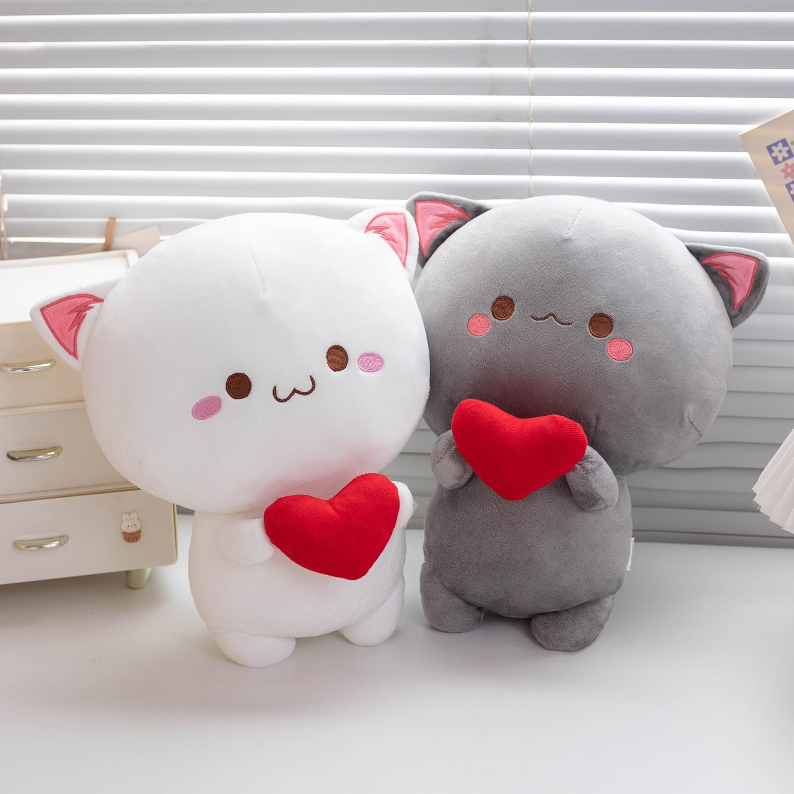 Alwoligag Cute Cat Plush Toy, Super Soft White Cat Plush Toy, Plush Cat Stuffed Animals, Valentine's Day Birthday Gift, Sweet Romantic Cute Cat Plush Toy(13.9 inch): Grey and White 13.9 inch