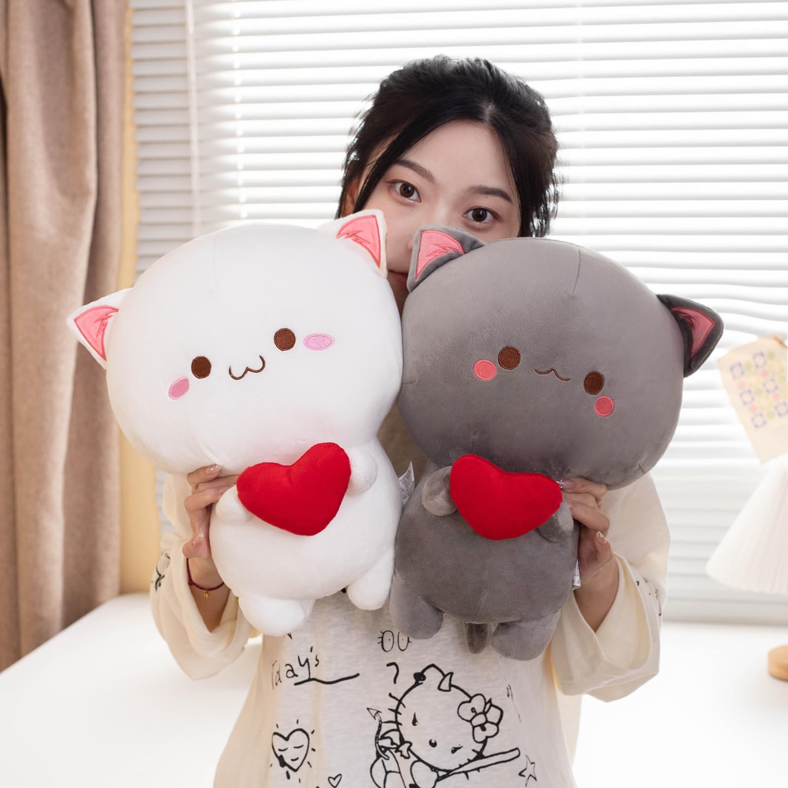 Alwoligag Cute Cat Plush Toy, Super Soft White Cat Plush Toy, Plush Cat Stuffed Animals, Valentine's Day Birthday Gift, Sweet Romantic Cute Cat Plush Toy(13.9 inch): Grey and White 13.9 inch