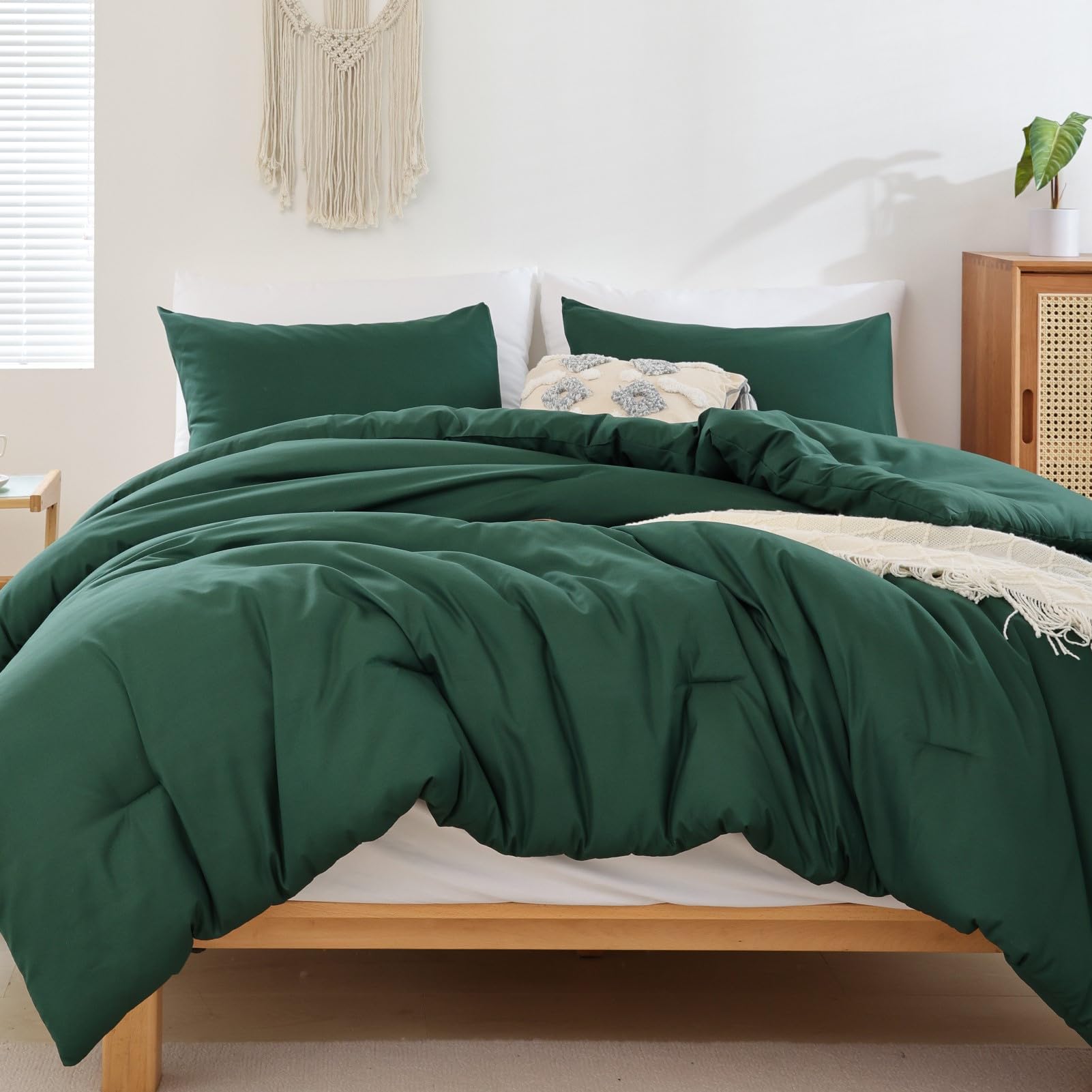 ROSGONIA Queen Comforter Set Oatmeal, 3pcs(1 Boho Oatmeal Comforter & 2 Pillowcases) All Season Soft Bedding Lightweight Bedspread Blanket Quilt: King Comforter 104"x90" Emerald Green