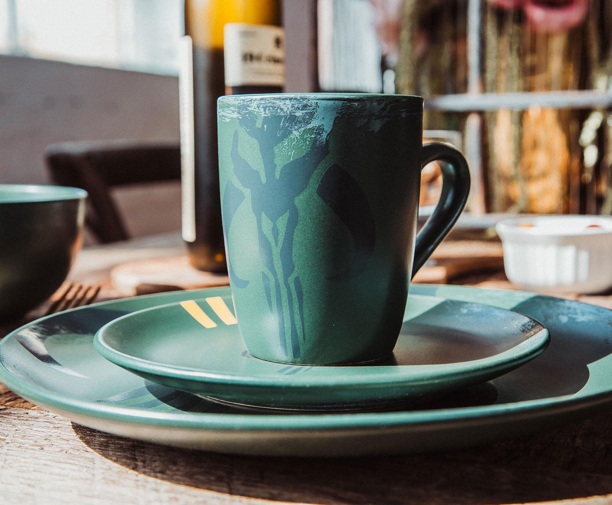 Star Wars Boba Fett Mandalorian Dinnerware Dining Set | Official Star Wars Collectible Stoneware Display | Includes Plates, Bowl, And Mug | 4-Piece Set