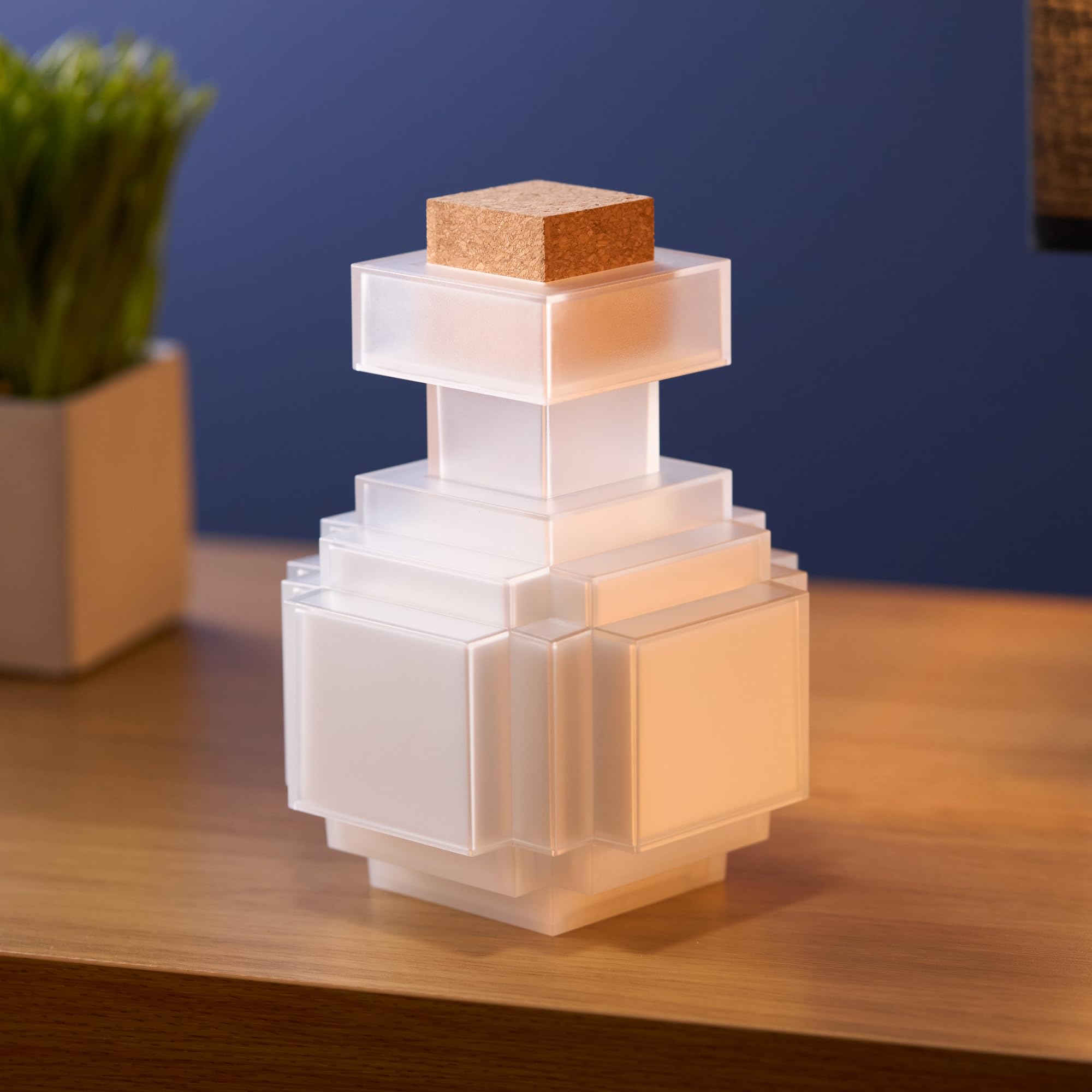 The Noble Collection Minecraft Potion Bottle LED Color Changing