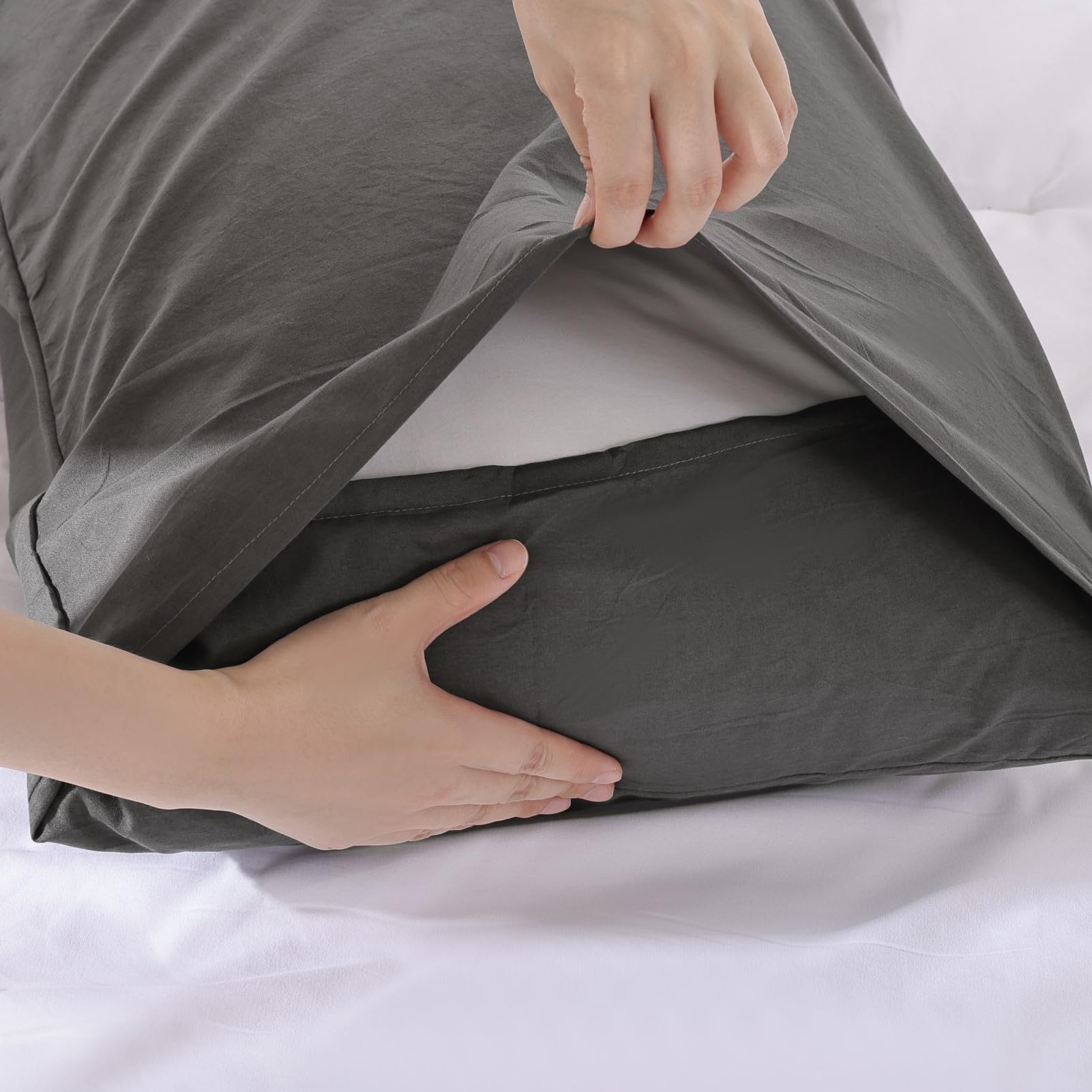 ROSGONIA Queen Comforter Set Oatmeal, 3pcs(1 Boho Oatmeal Comforter & 2 Pillowcases) All Season Soft Bedding Lightweight Bedspread Blanket Quilt: Queen Comforter 90"x90" Charcoal Gray