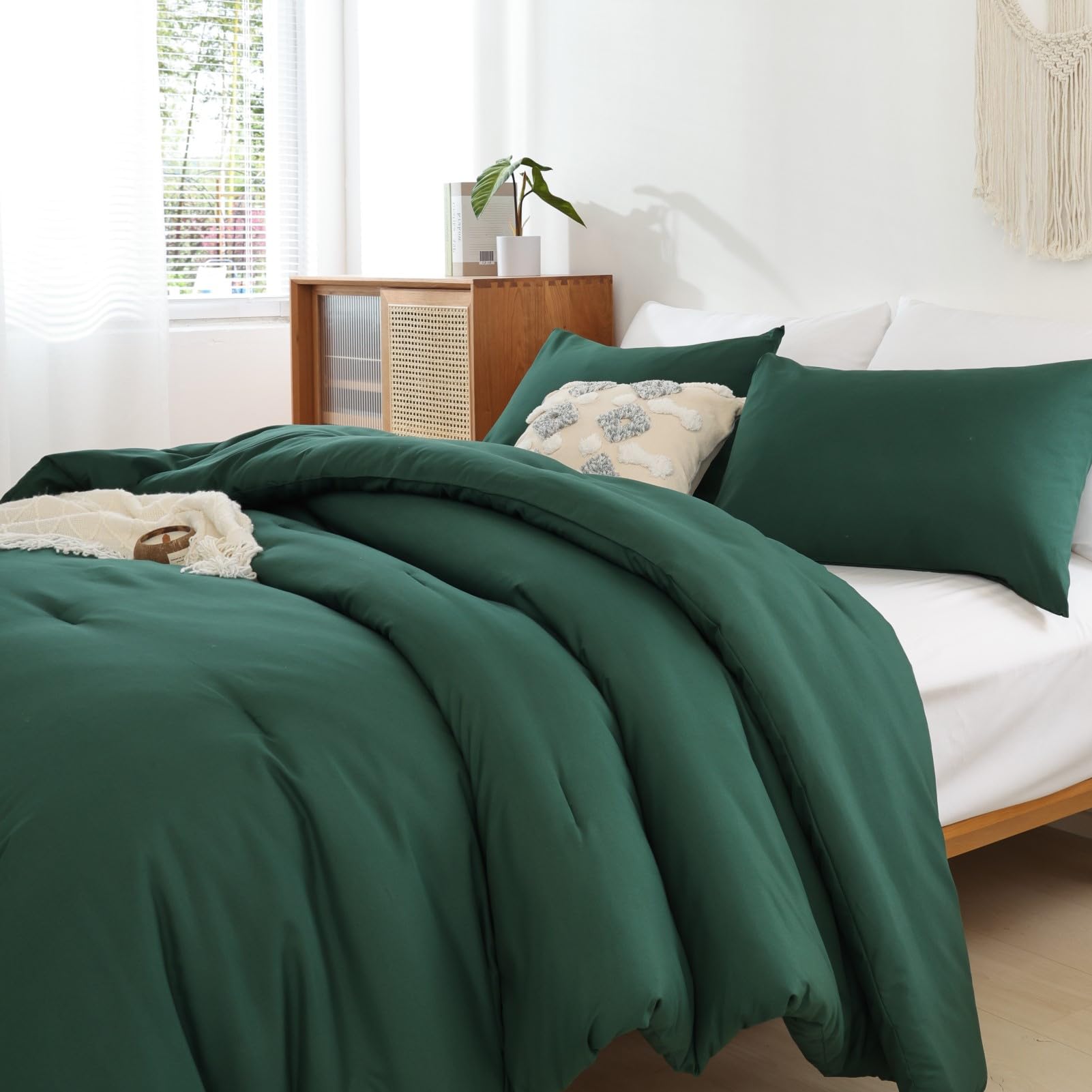 ROSGONIA Queen Comforter Set Oatmeal, 3pcs(1 Boho Oatmeal Comforter & 2 Pillowcases) All Season Soft Bedding Lightweight Bedspread Blanket Quilt: King Comforter 104"x90" Emerald Green