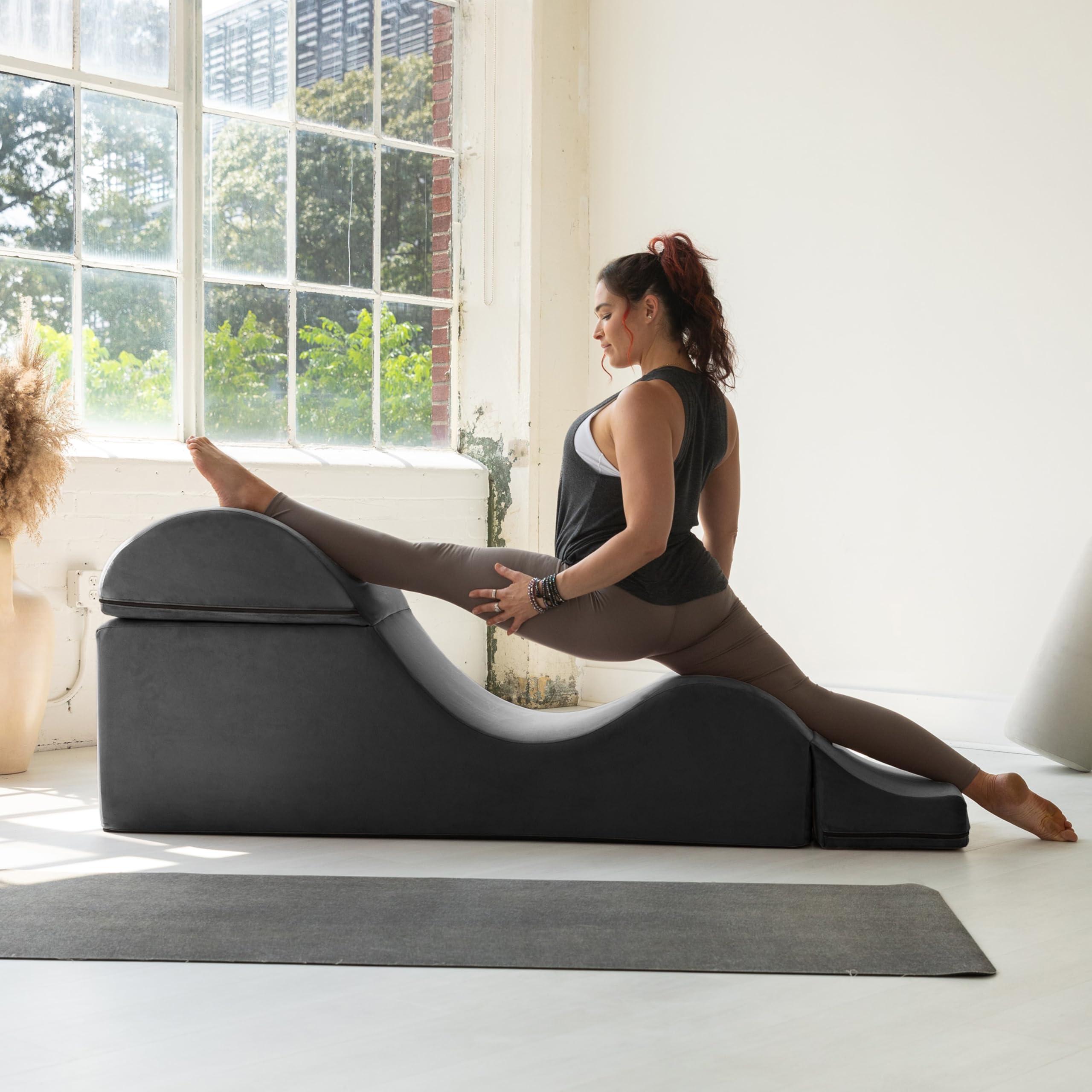 Avana Kami Convertible Chaise/Bed Bench for Yoga & Massage - 2-in-1 End of Bed Ottoman with Concealed Fold Out Yoga Lounge Chair, Microvelvet Rose