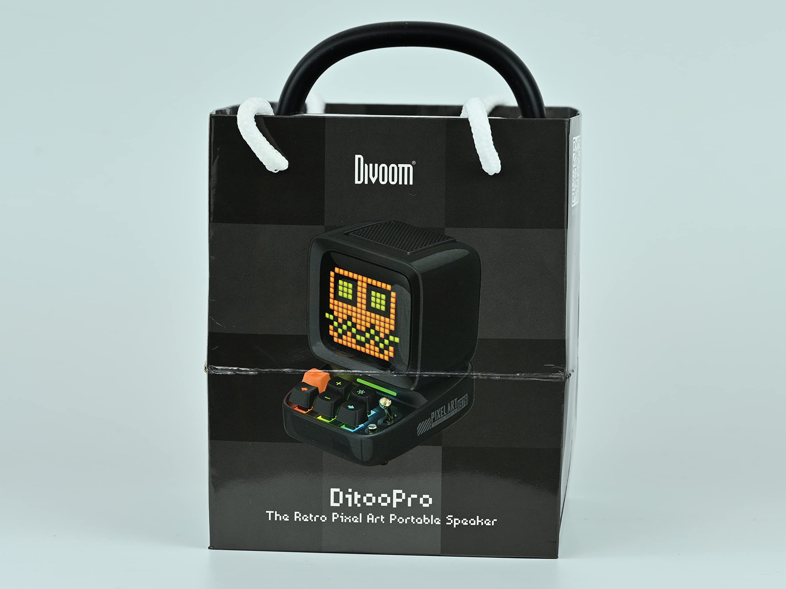 Divoom Ditoo Retro Pixel Art Game Bluetooth Speaker with 16X16 LED App Controlled Front Screen (): Black