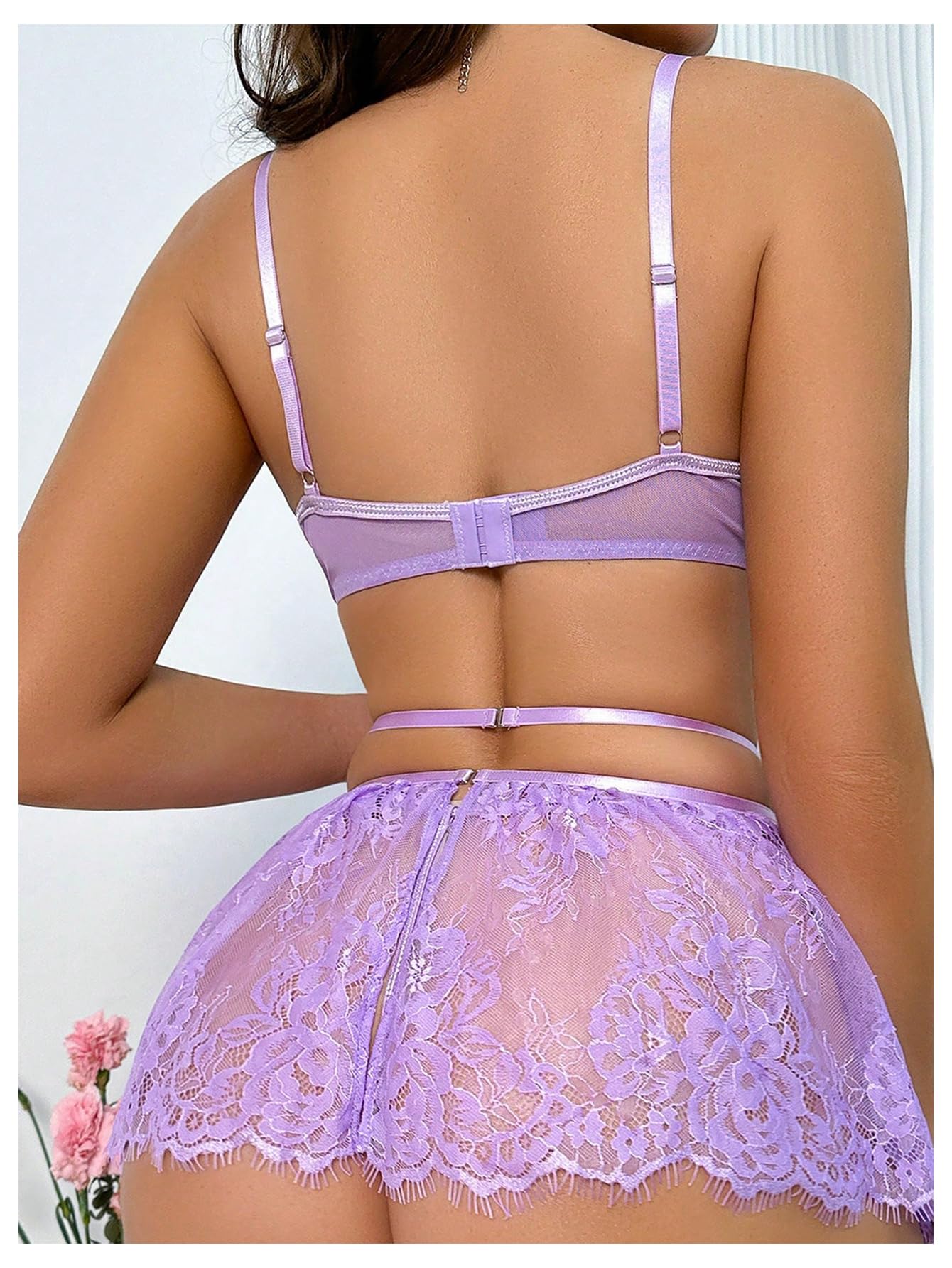 WDIRARA Women's Heart Lace Bow Cheeky Thong Exotic Garter Lingerie Set with Stockings: Small Purple