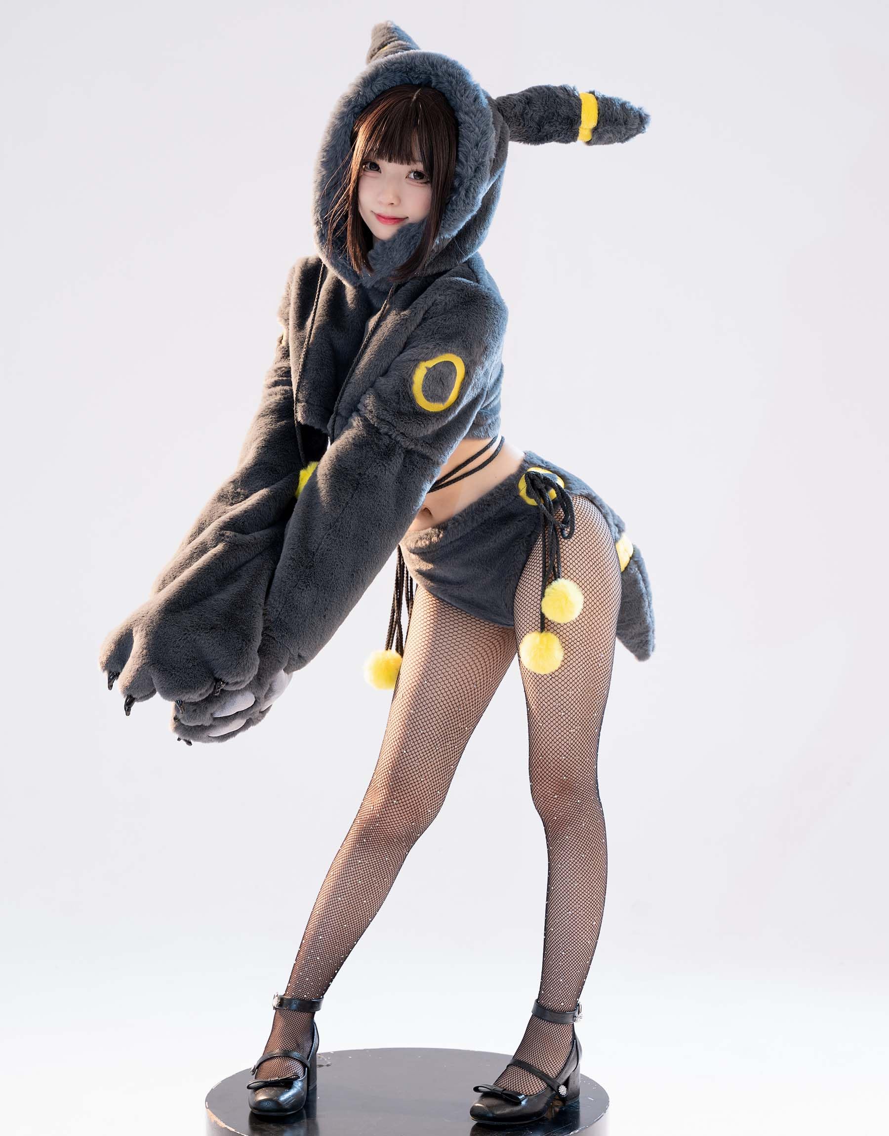 Mobbunny Anime Cosplay Lingerie Black Fluffy Paw Hoodie Lingerie Set for Women Fuzzy Bra and Panty Homewear with Tail: Medium Black