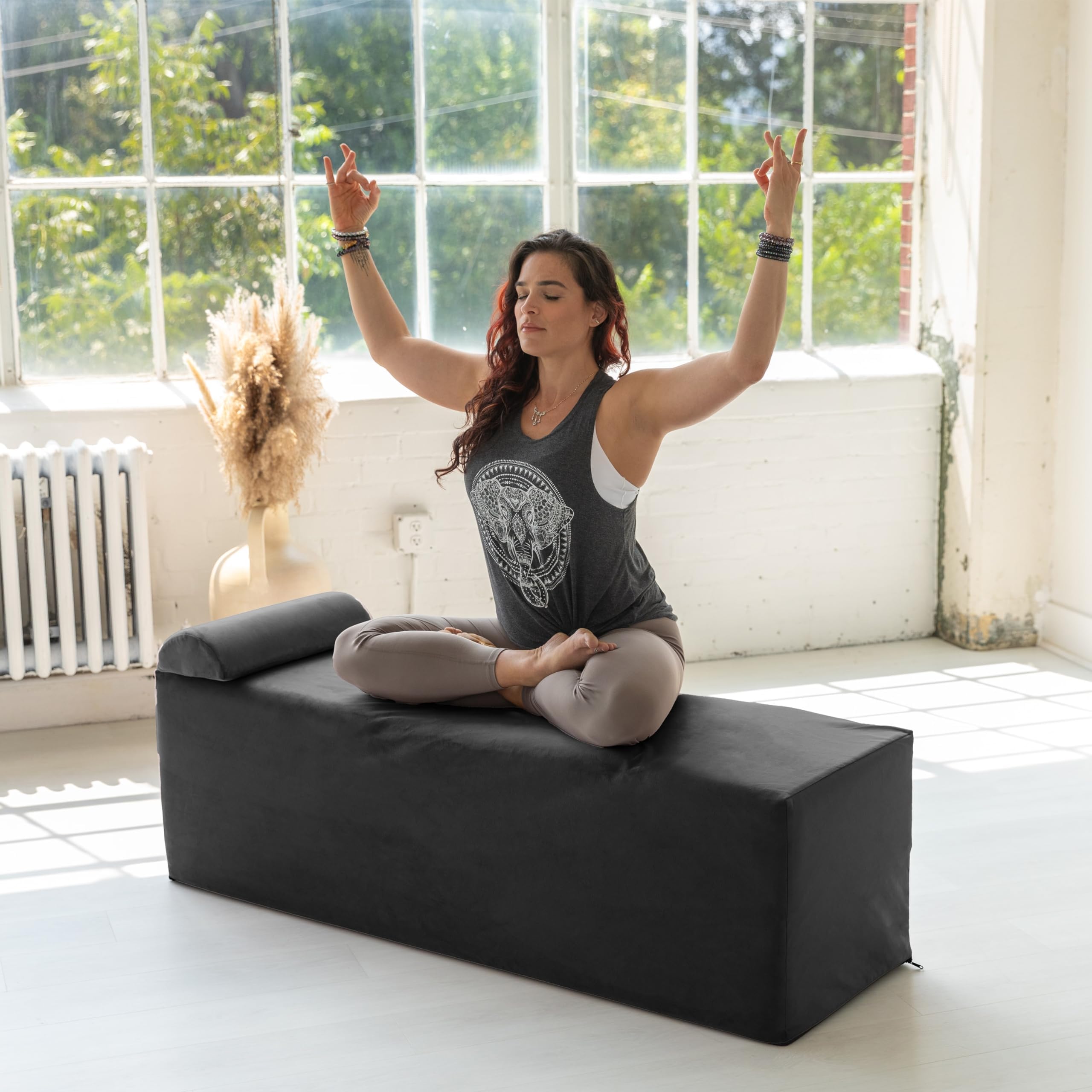 Avana Kami Convertible Chaise/Bed Bench for Yoga & Massage - 2-in-1 End of Bed Ottoman with Concealed Fold Out Yoga Lounge Chair, Microvelvet Rose