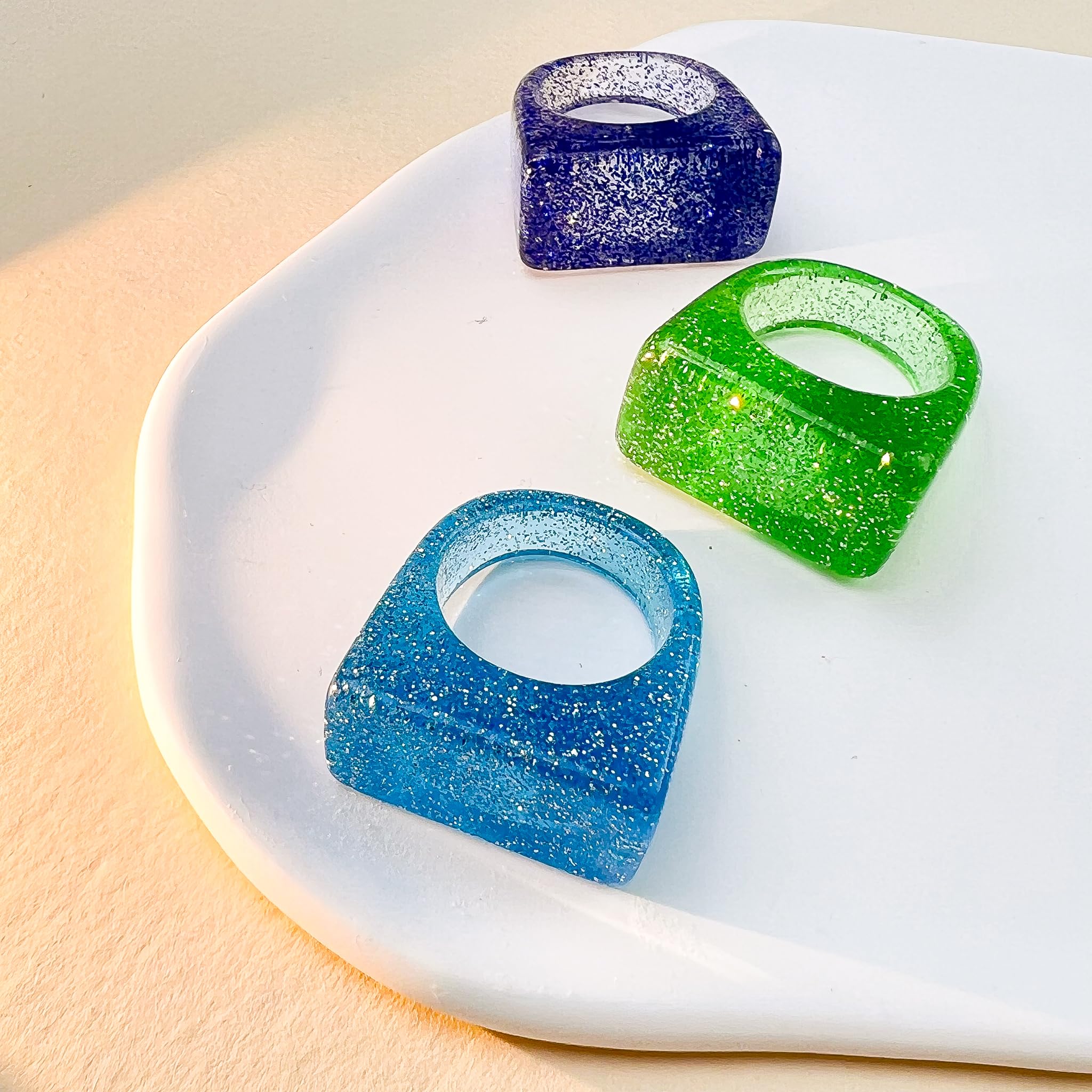 Viva Joya Resin Acrylic Plastic Knuckle Rings for Women, Chunky Trendy Colorful Stackable Jewelry, Statement Dome Thick Rings, Bulk Set