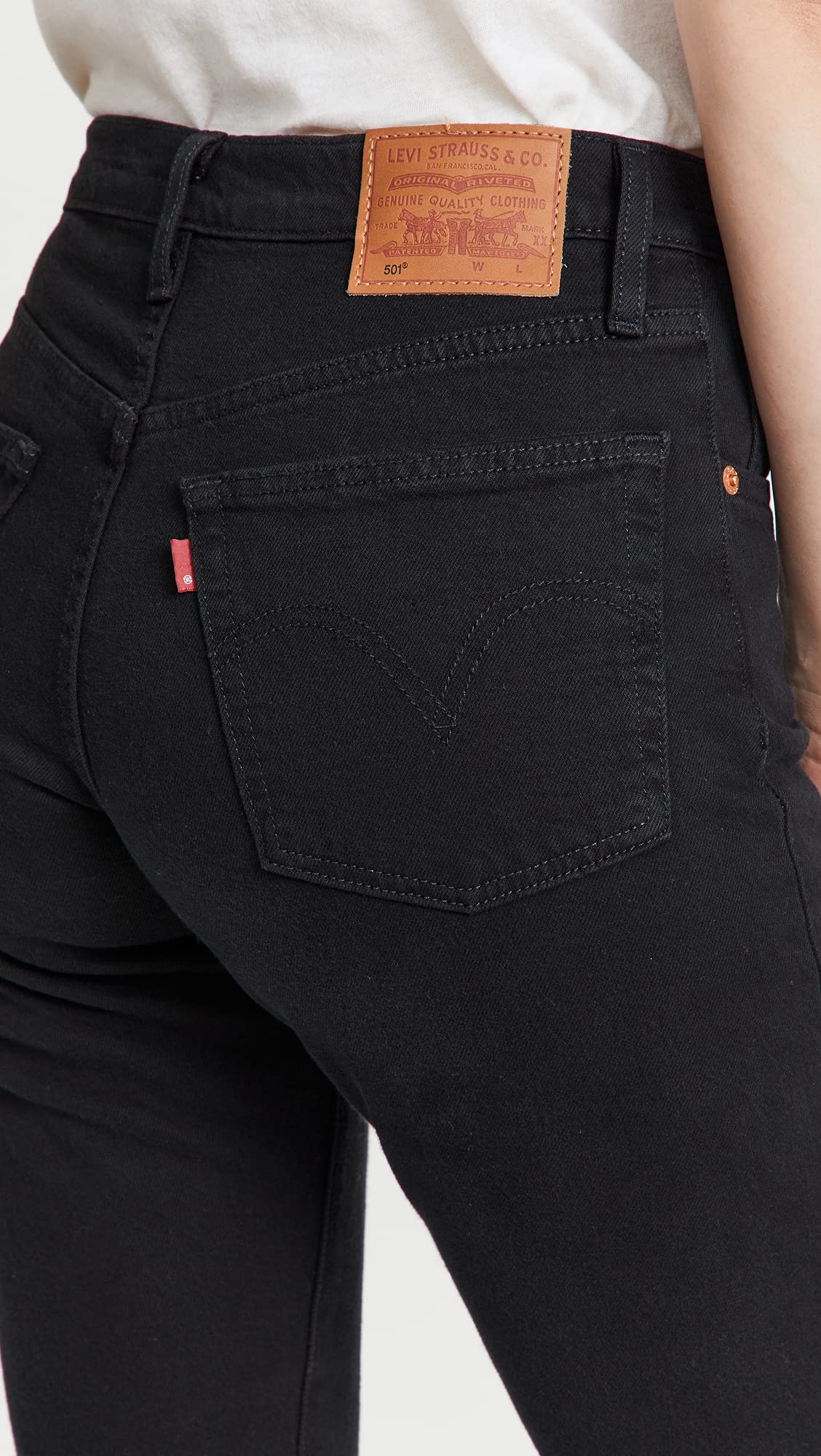 Levi's Women's Premium 501 Crop Jeans thumbnail 6