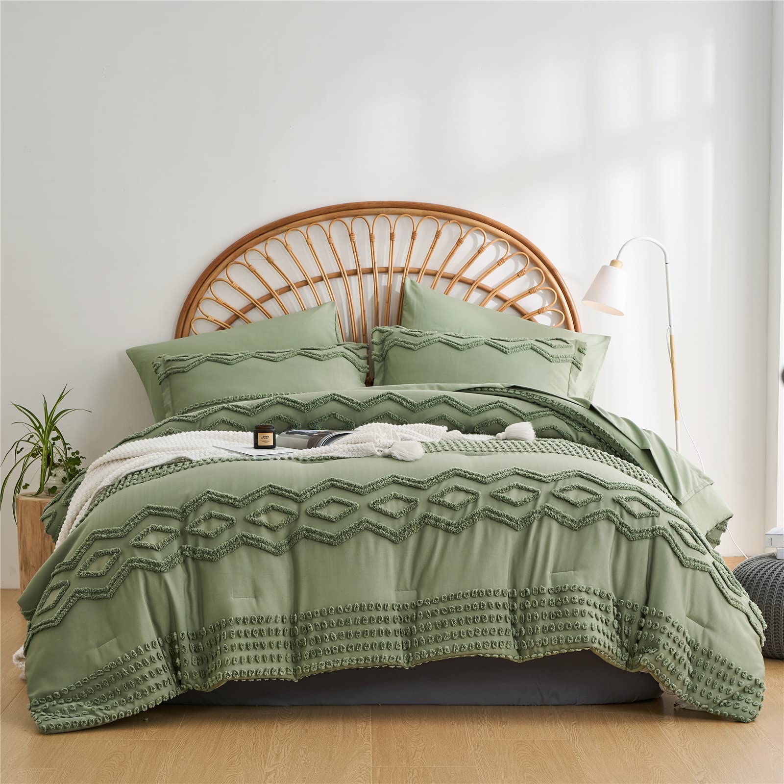 Sage Green Tufted Comforter Set Queen Size 7 Piece Bed in a Bag, Shabby Chic Boho Comforter and Sheet Set, Pom Pom Textured Bed Set, All Season Soft Microfiber Complete Bedding Set(Green,Queen): Sage Green Queen(7-Piece Set)