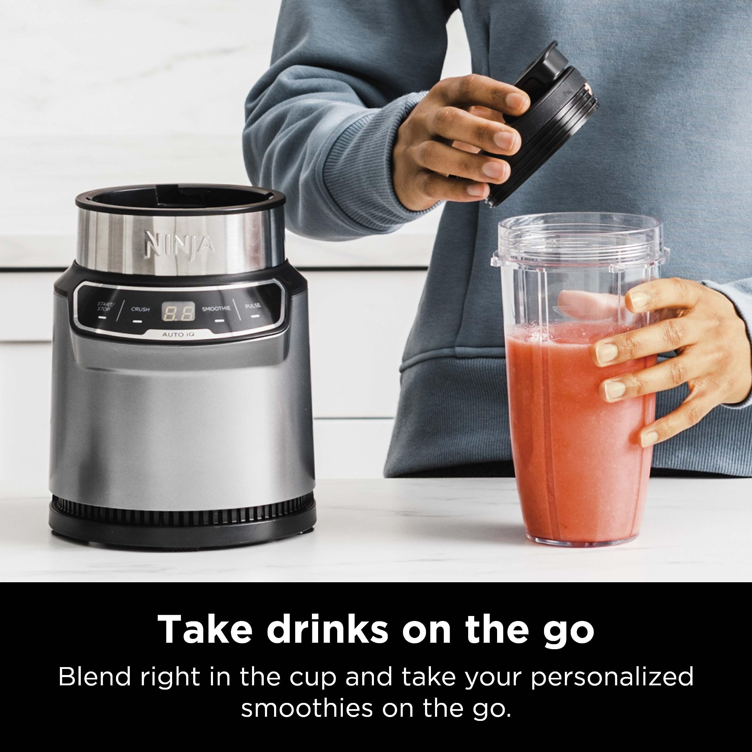 Ninja BN301 Nutri-Blender Plus Compact Personal Blender, 900-Peak-Watt Motor, Frozen Drinks, Smoothies, Sauces & More, (3) 20 oz. To-Go Cups, (2) Spout-Lids (1) Storage-Lid, Dishwasher Safe, Silver: Auto Blend