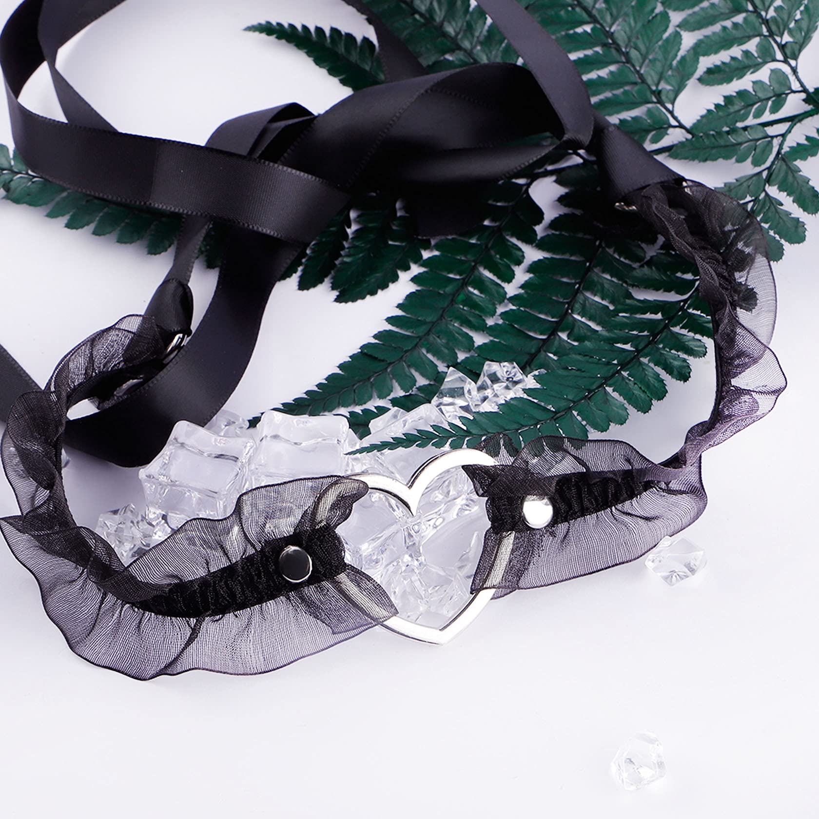 Eigso Velvet Gothic Garter for Women Heart Leg Ring with Rivets Elastic Lace Bracelets Choker Set: Black - A1