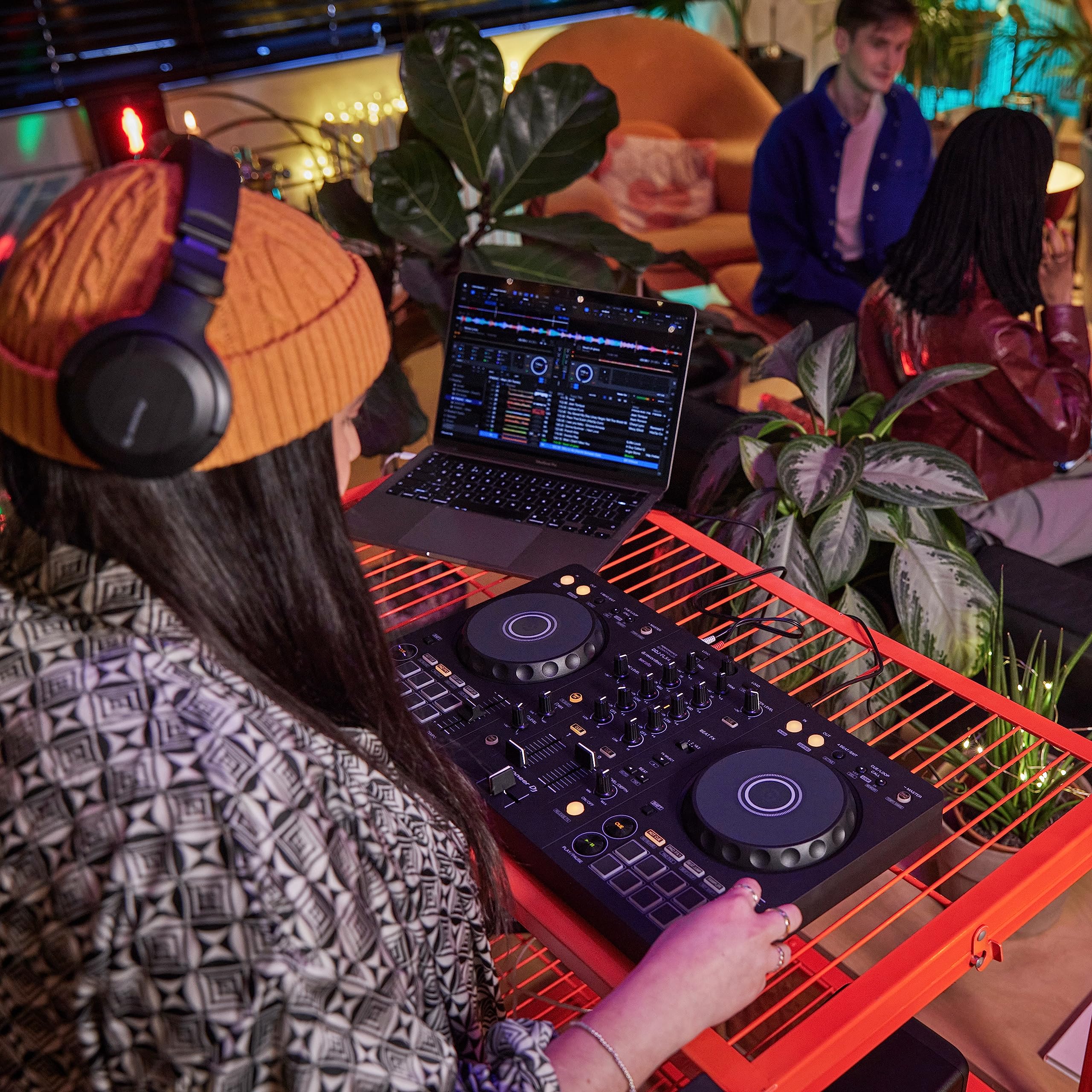 Pioneer DJ DDJ-FLX4 2-deck rekordbox and Serato  - Graphite: DJ Controller