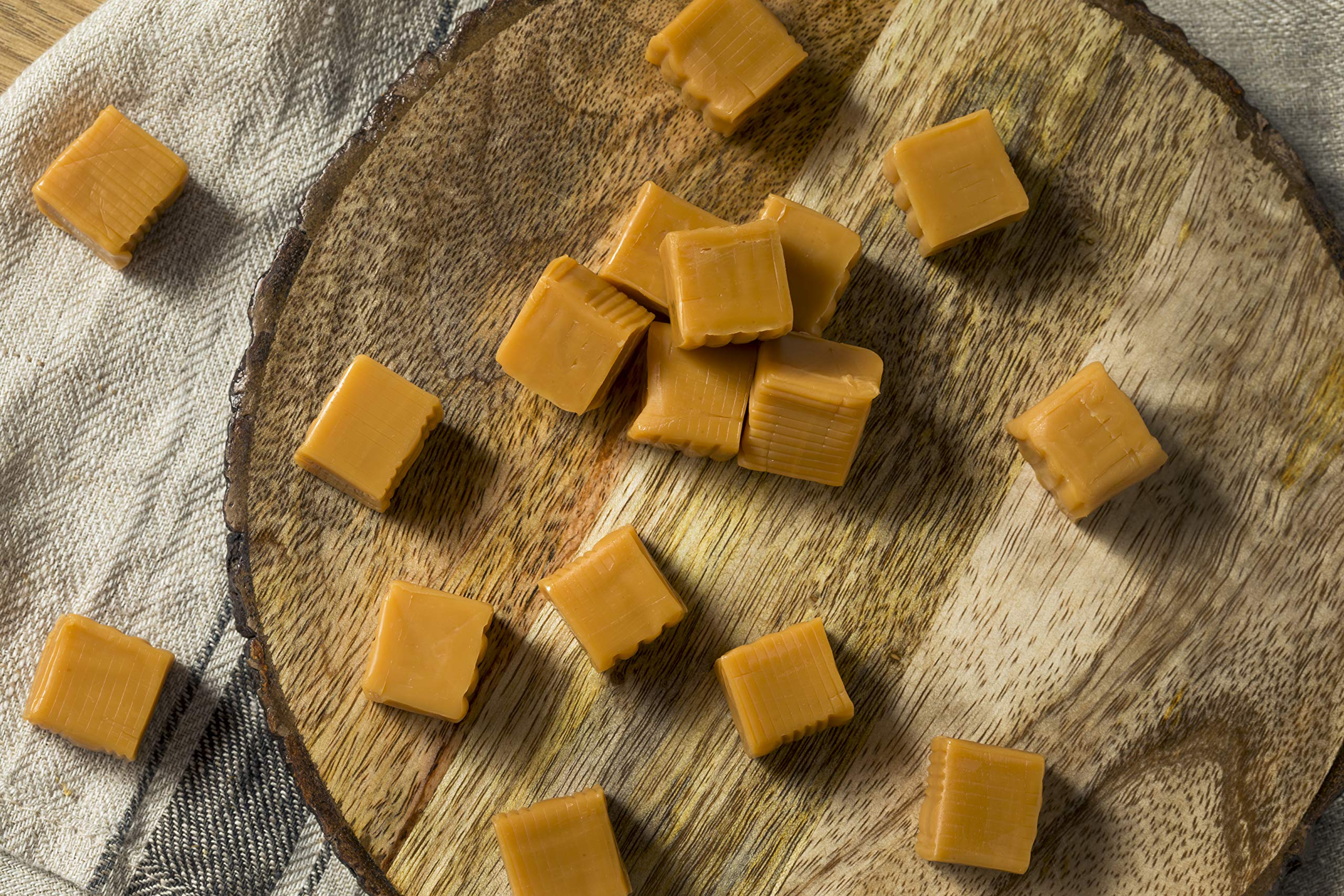 Yupik Creamy Caramels, 2.2 lb (35.2 oz), Gluten-Free, Individually Wrapped, Semi-Soft Candies, Caramel & Vanilla Flavor, Sweet Candy, Delicious Snacks, Ideal for Gifting, Halloween & Holidays thumbnail 3