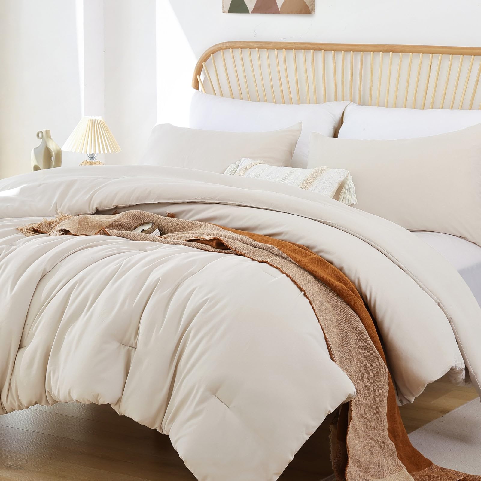 ROSGONIA Queen Comforter Set Oatmeal, 3pcs(1 Boho Oatmeal Comforter & 2 Pillowcases) All Season Soft Bedding Lightweight Bedspread Blanket Quilt: California King Comforter 104"x96" Beige